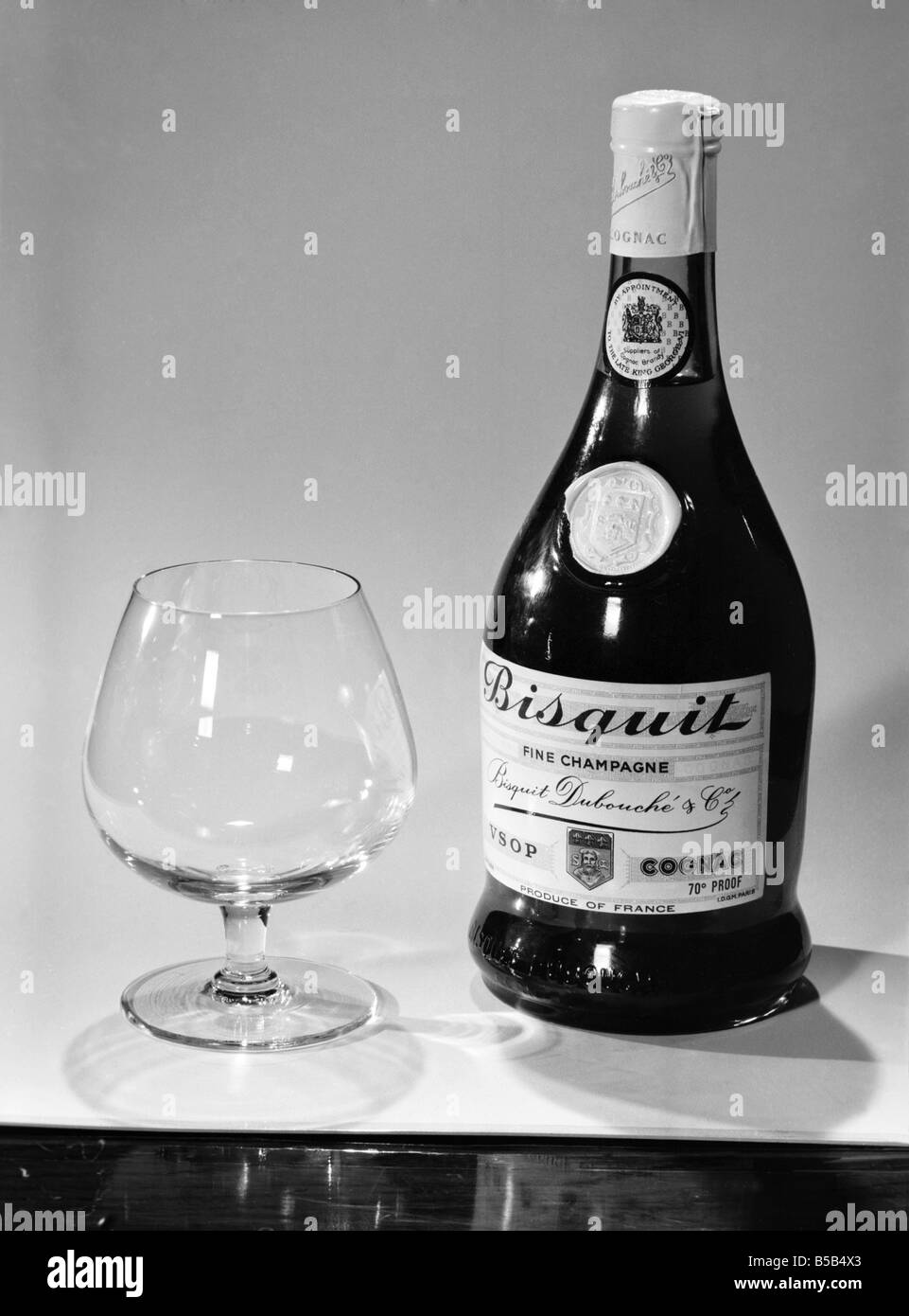 Wines spirits Black and White Stock Photos & Images Alamy