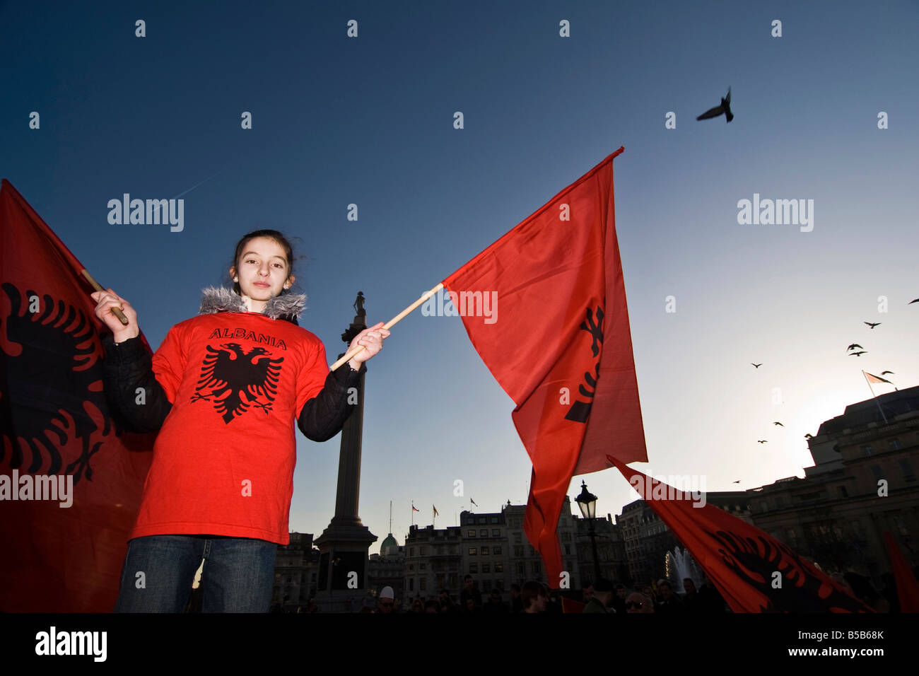 zurka ob razglasitvi svobodnega Kosova na Trafalgar sqare v Londonu 17 2 08 M T Stock Photo