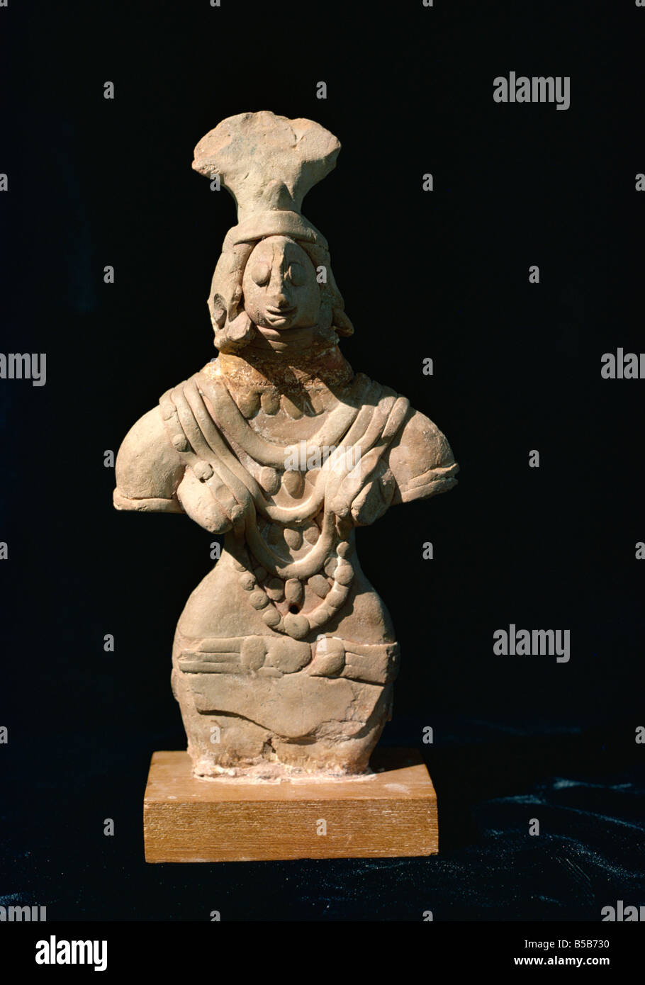 Female statue from Mohenjodaro Karachi Museum Pakistan Asia Stock Photo