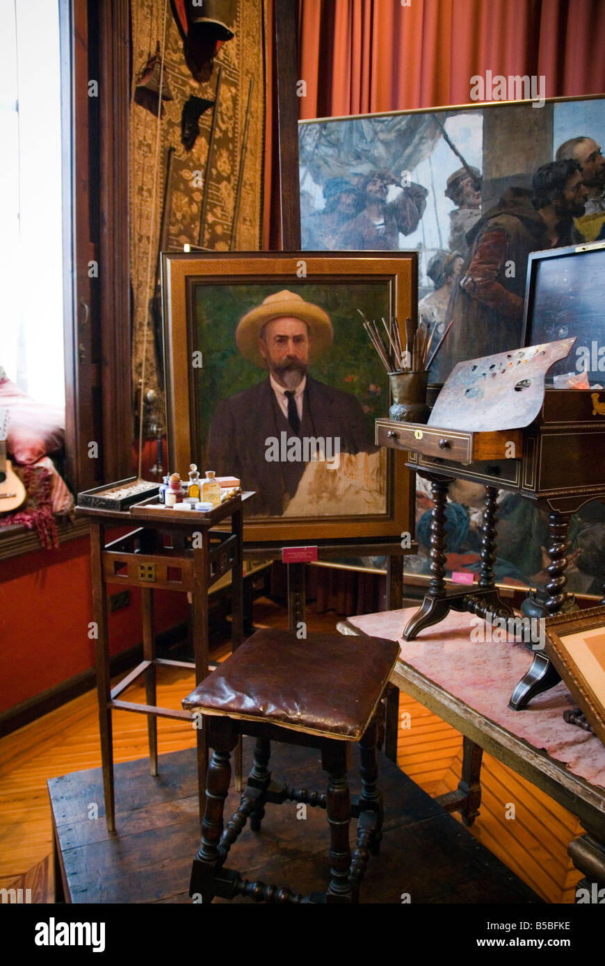 Museum and home of famous 19th century Spanish painter Jose Belliure