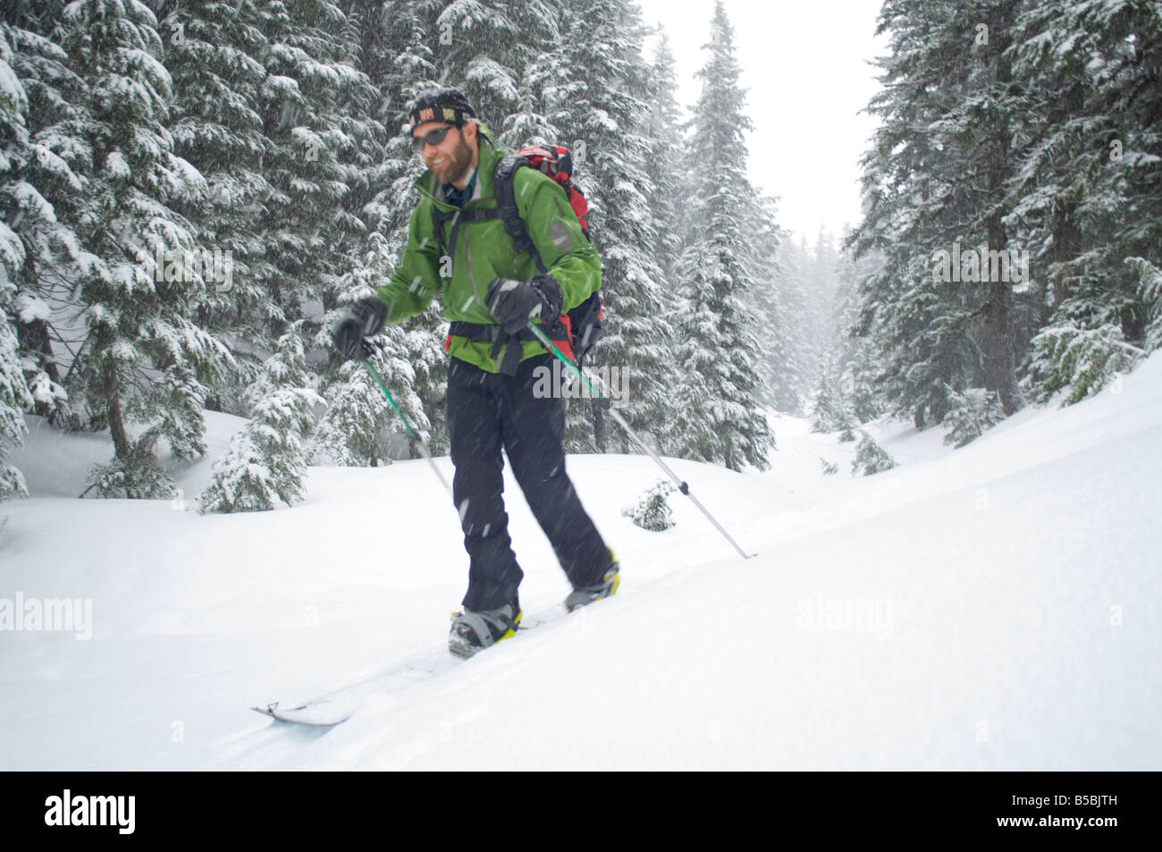 Man skiing, Mount Hood, Oregon, USA Stock Photo Alamy