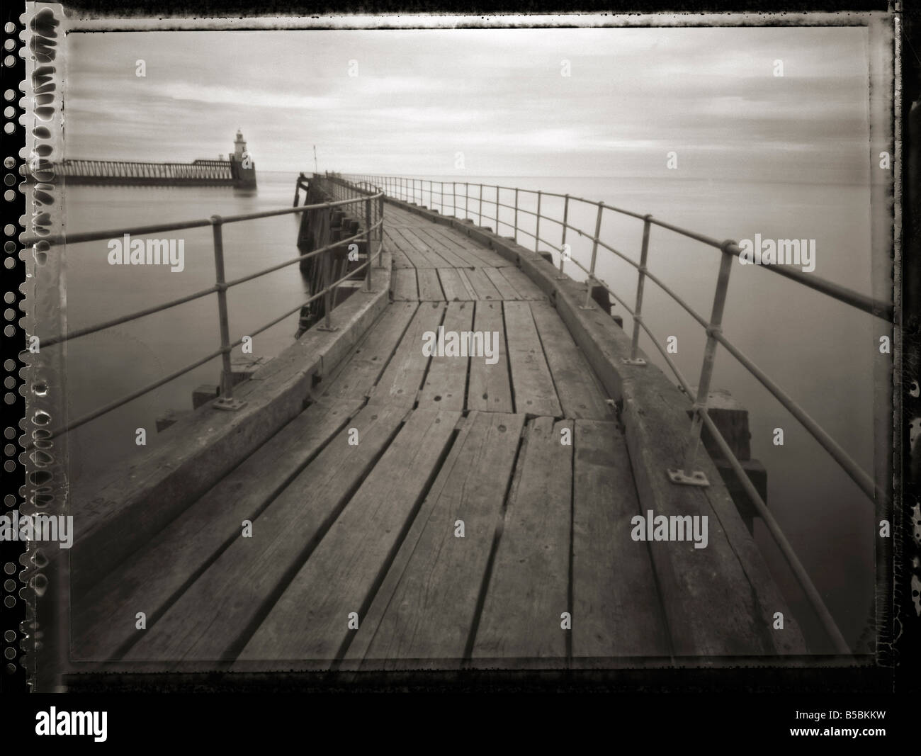 Pinhole camera hi-res stock photography and images - Alamy