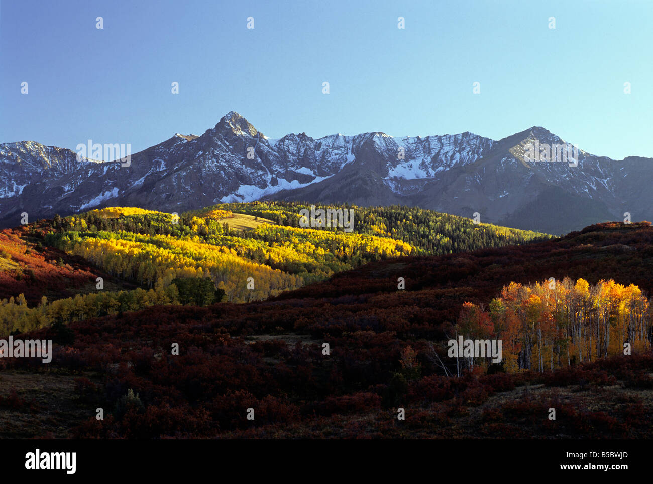Landscape rocky mountains hi-res stock photography and images - Alamy