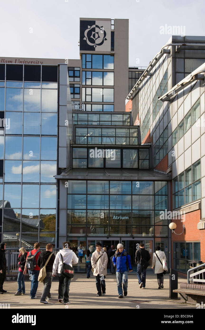 Students entering and leaving Hallam University in Sheffield,South Yorkshire,England,Great Britain,UK,GB Stock Photo