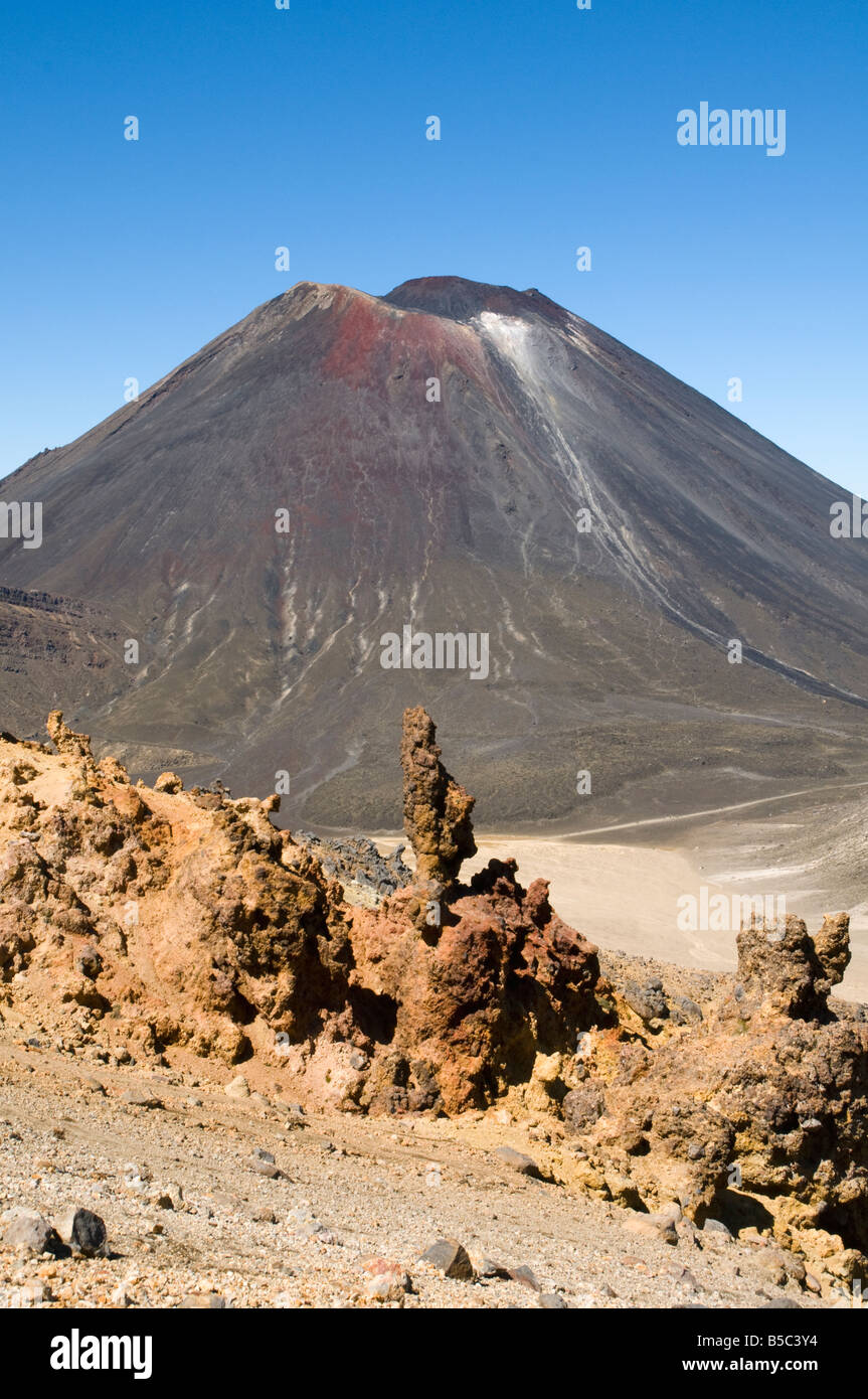 Volcano mountain north island hi-res stock photography and images - Alamy