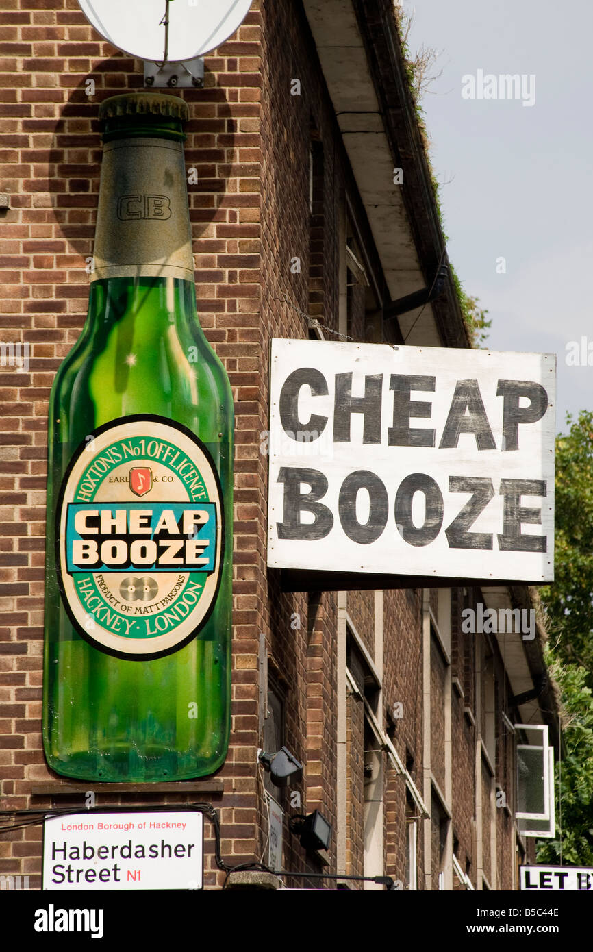 Cheap Booze signs. Hoxton, Shoreditech, London, England, UK Stock Photo