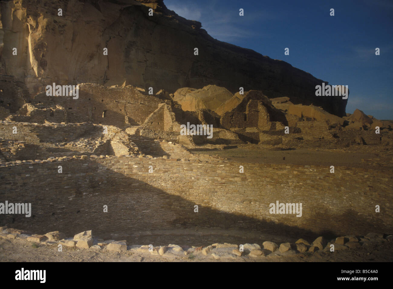 A view of Pueblo Bonito in Chaco Culture National Historic Park, New Mexico in June 1987 Stock Photo