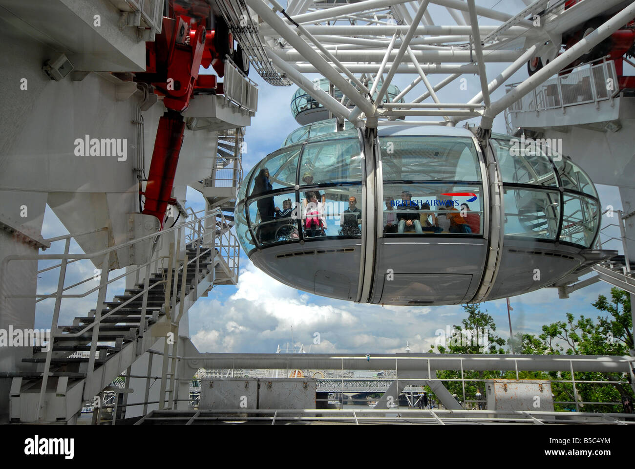 London eye gondola hi-res stock photography and images - Alamy