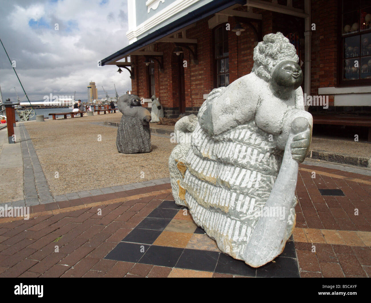South african sculpture hi-res stock photography and images - Alamy