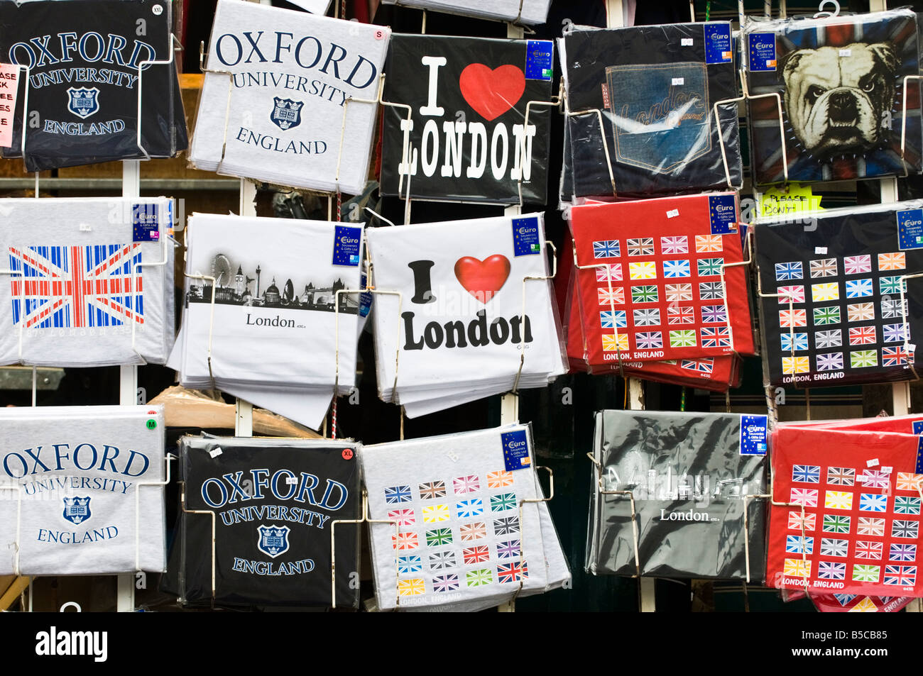 British souvenirs hi-res stock photography and images - Alamy