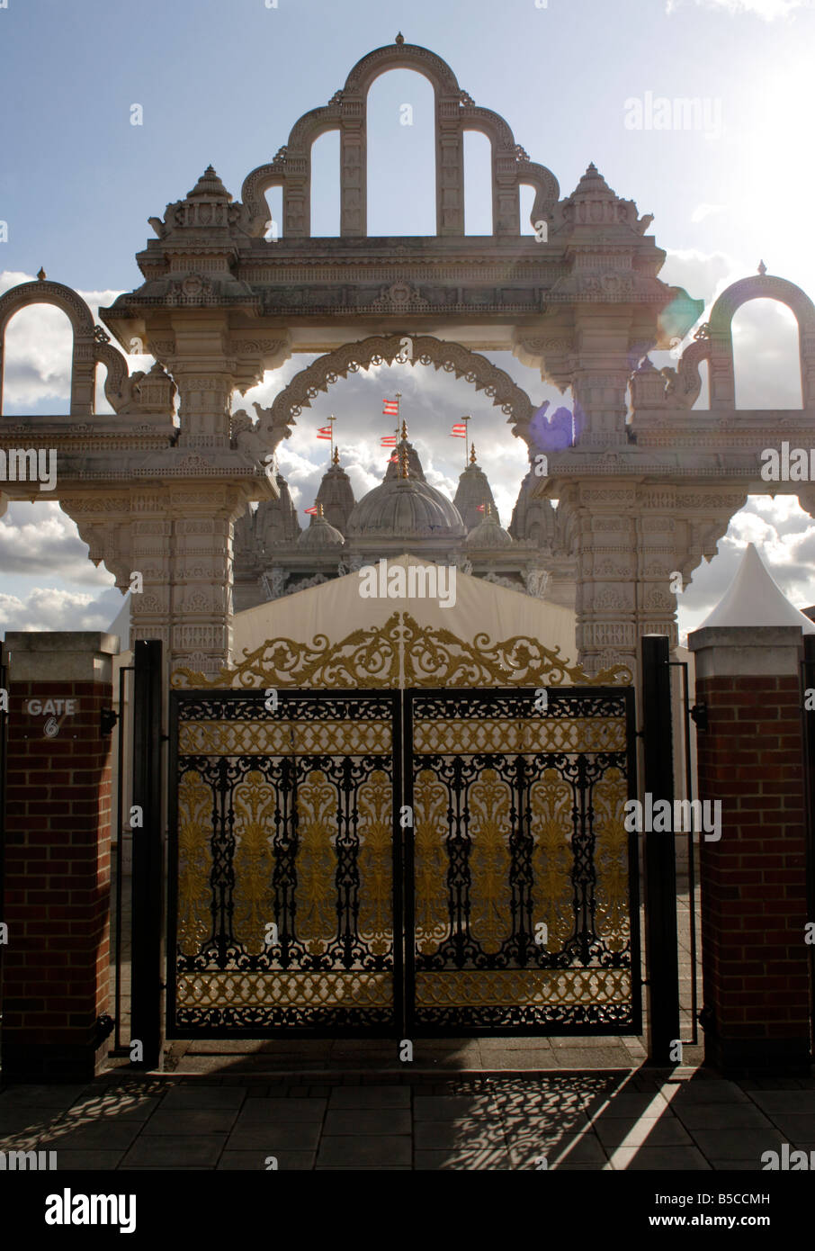 Entrance Gate Shree Swaminarayan Mandir Hindu Temple Neasden London Stock Photo
