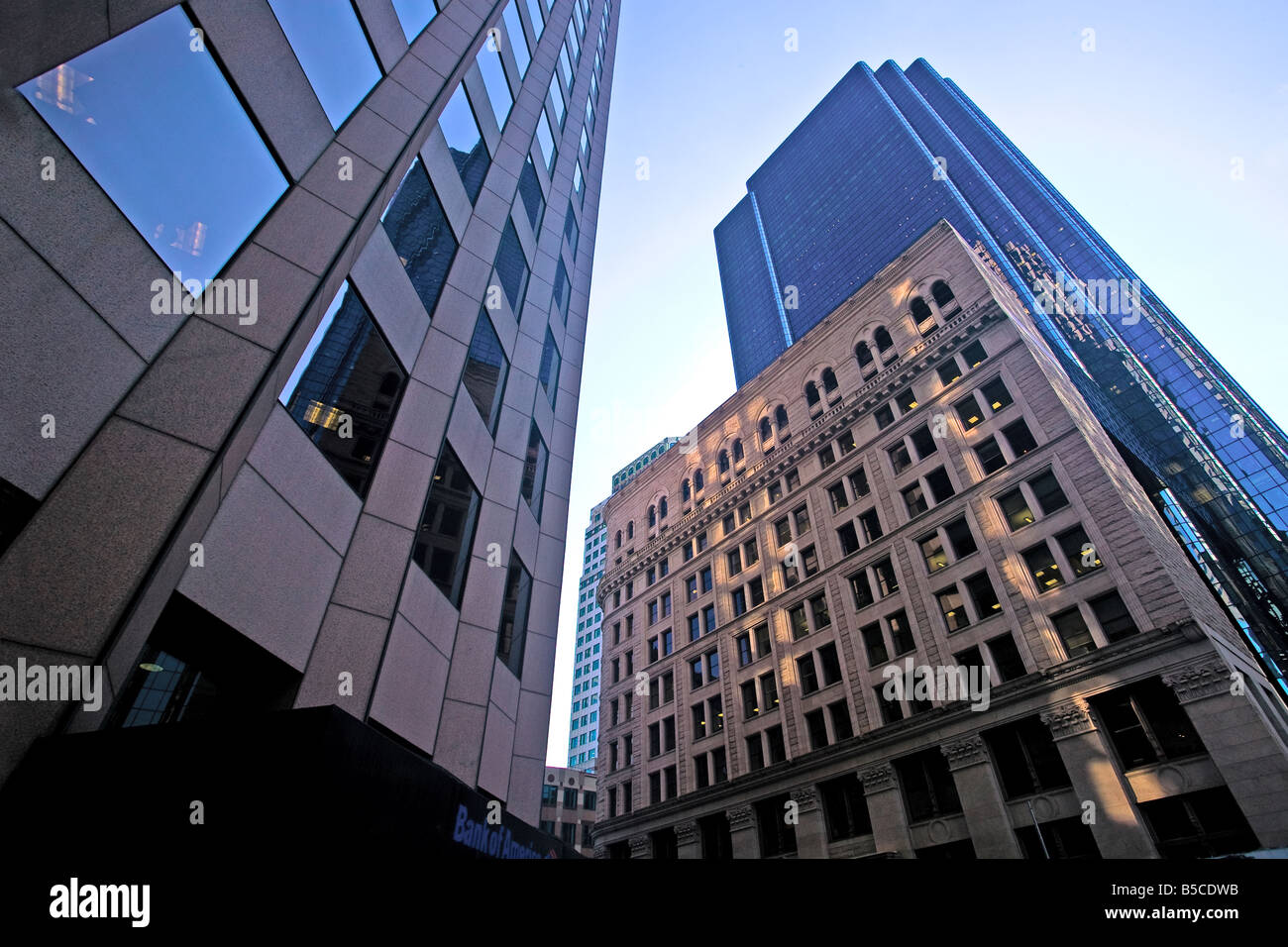 Massachusetts boston office buildings hi-res stock photography and ...