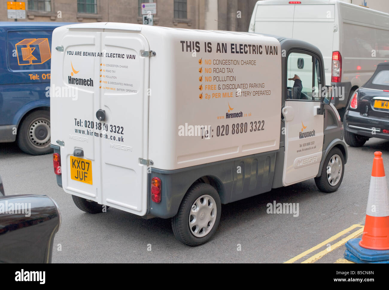 Electric vehicle in London traffic Stock Photo