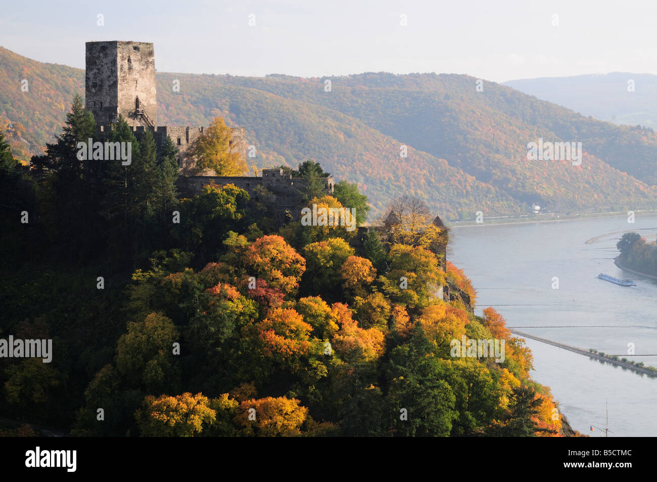 Burg Gutenfels castle overlooking Rhine valley, Germany Stock Photo - Alamy