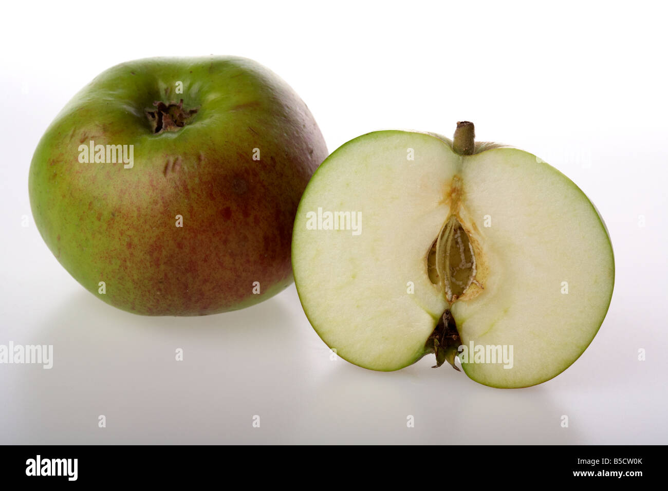 Whole and sliced close up hi-res stock photography and images - Alamy