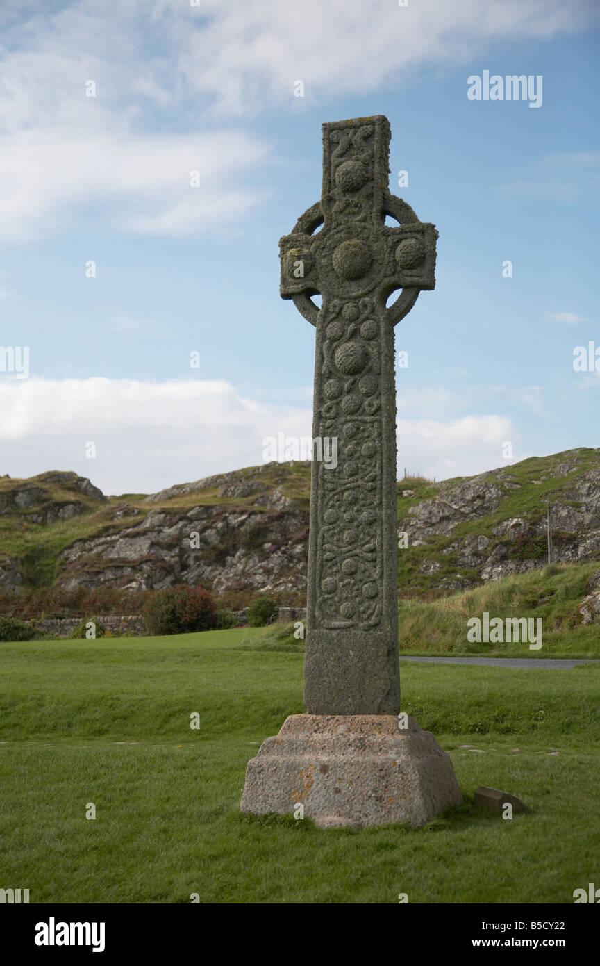 st martins cross at iona abbey on the island of iona in scotland Stock Photo