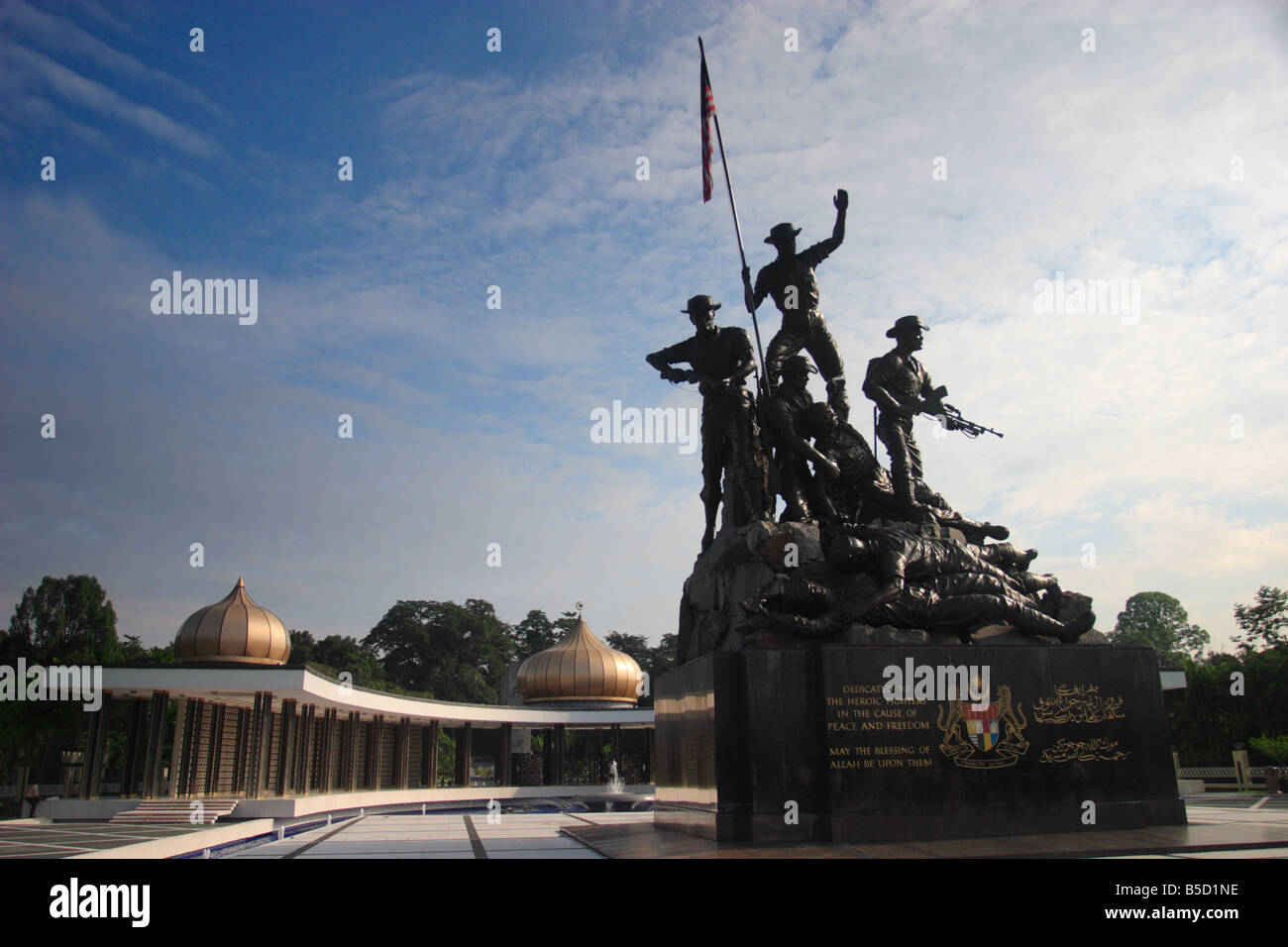 National Monument Of Malaysia Tugu Negara Stock Photo Alamy