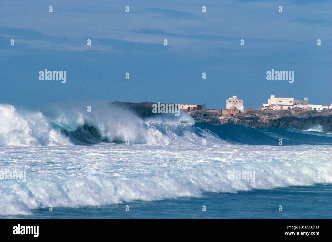 Rough seas hi-res stock photography and images - Alamy