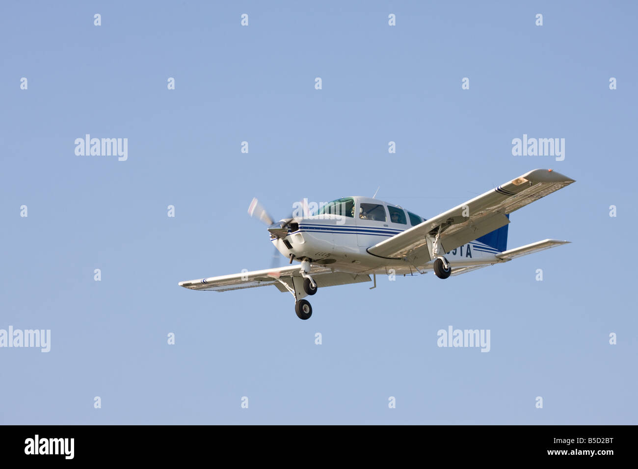 Tricycle undercarriage hires stock photography and images Alamy