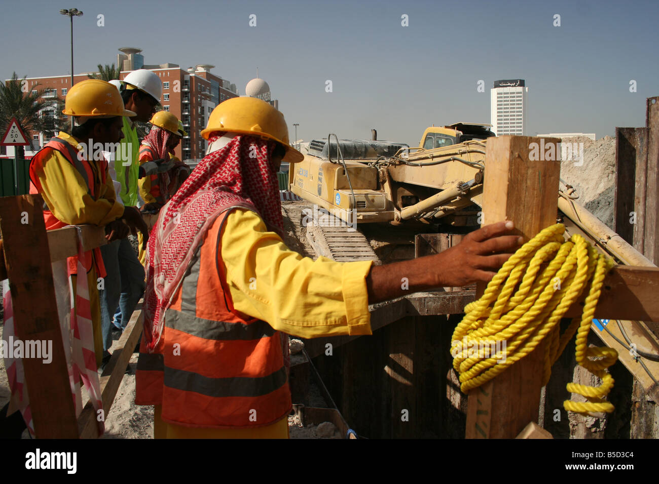 Construction site sign dubai uae hires stock photography and images