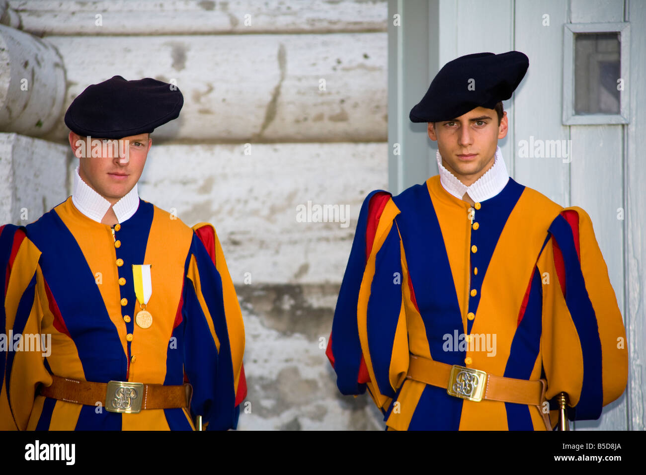 Vatican soldiers on guard duty, The Vatican, Saint Peter’s Square, Piazza San Pietro, Rome, Italy Stock Photo