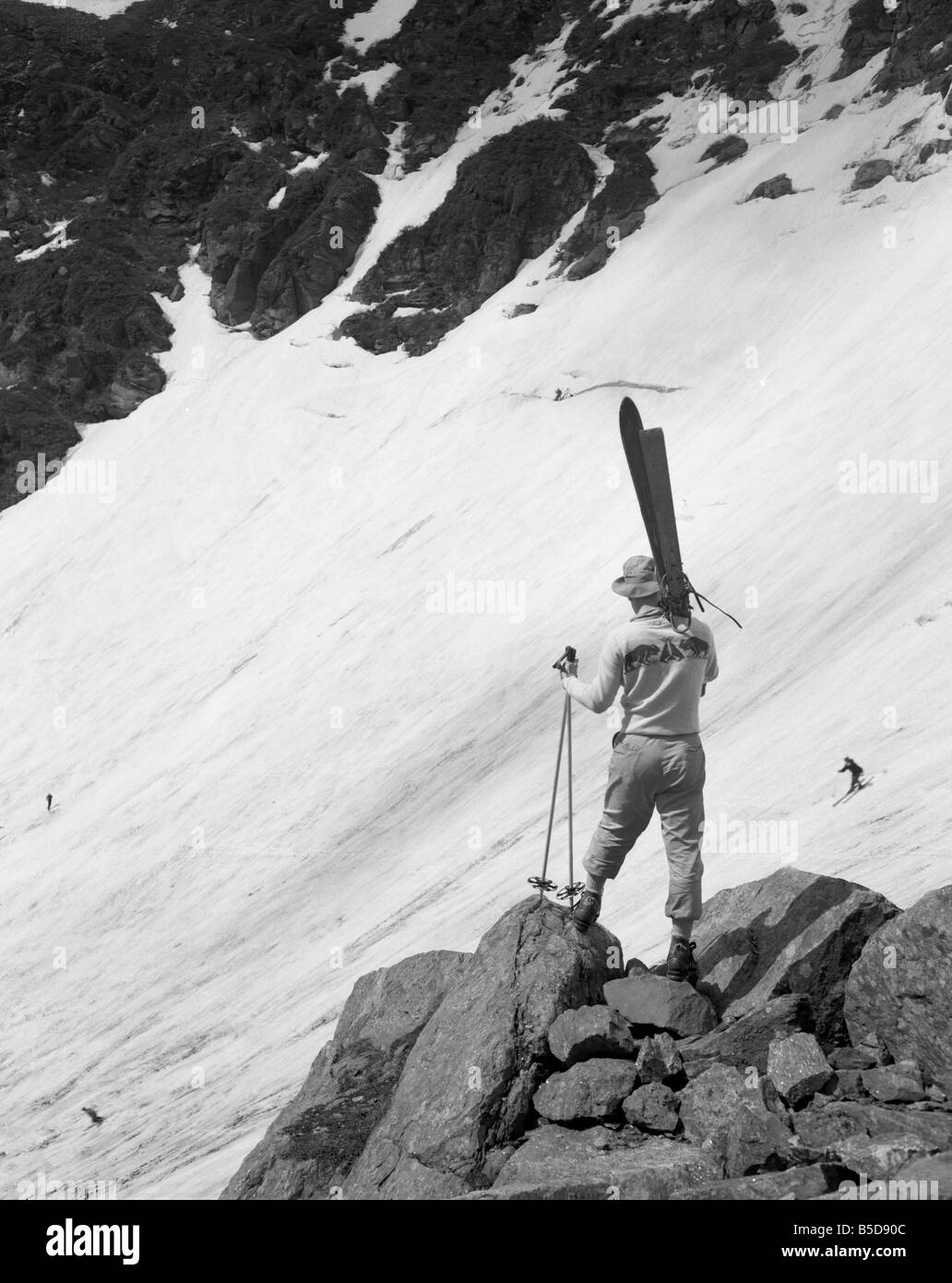 Vintage Photo of Skier (circa 1955 Stock Photo - Alamy
