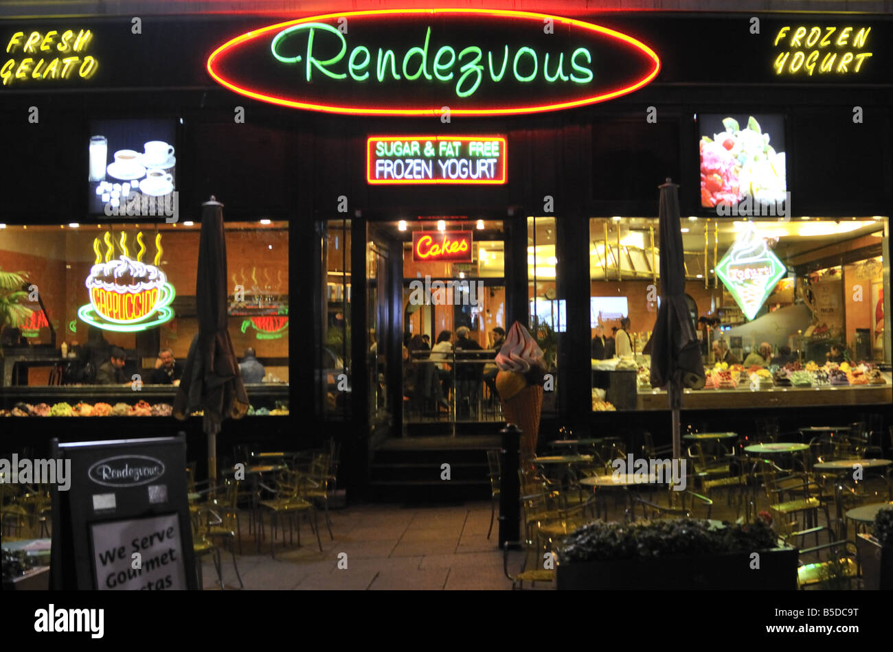 Rendezvous cafe and restaurant at Leicester Square at the West End