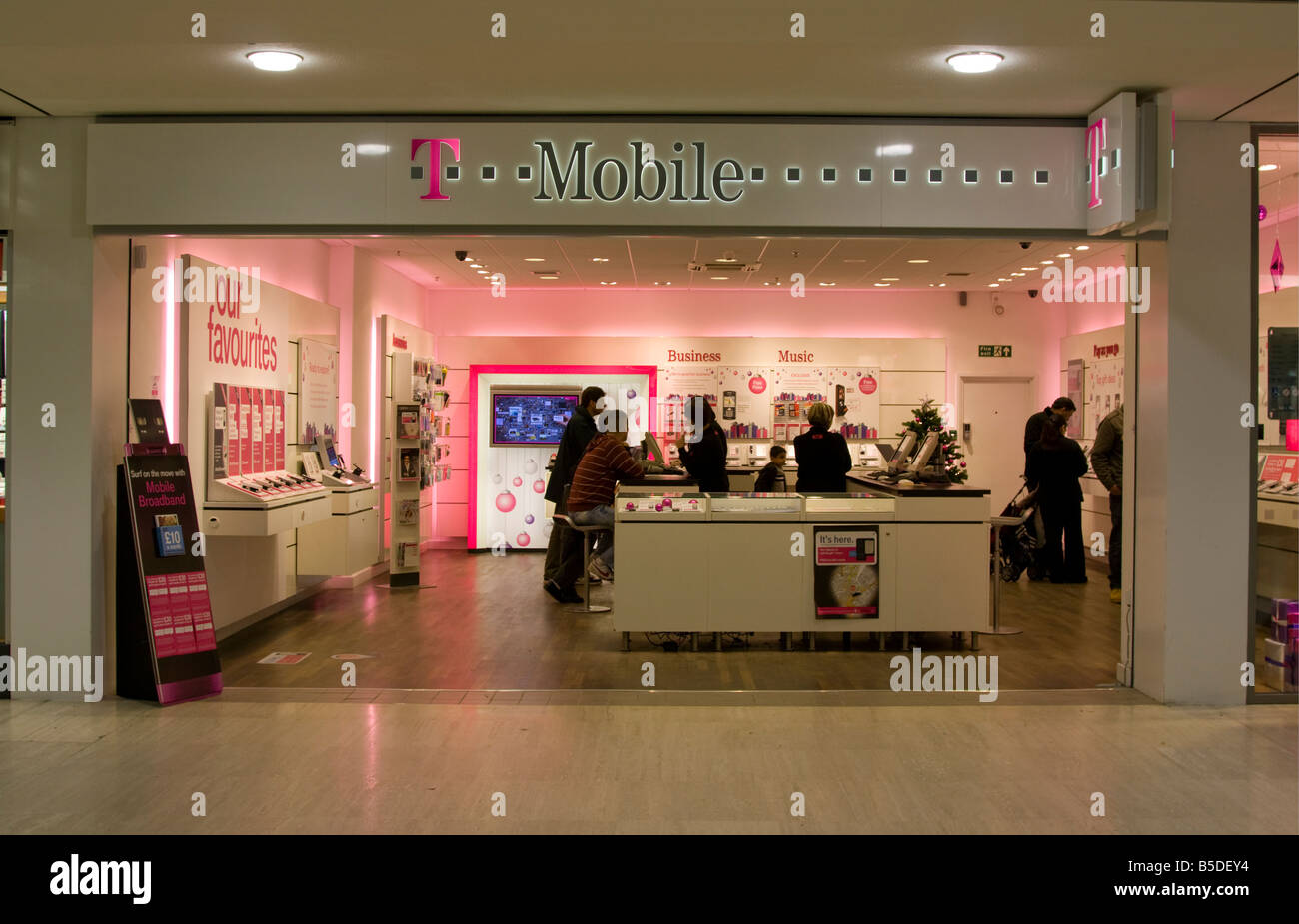 (Archive Image} Old Tmobile Mobile phone Shop Milton Keynes