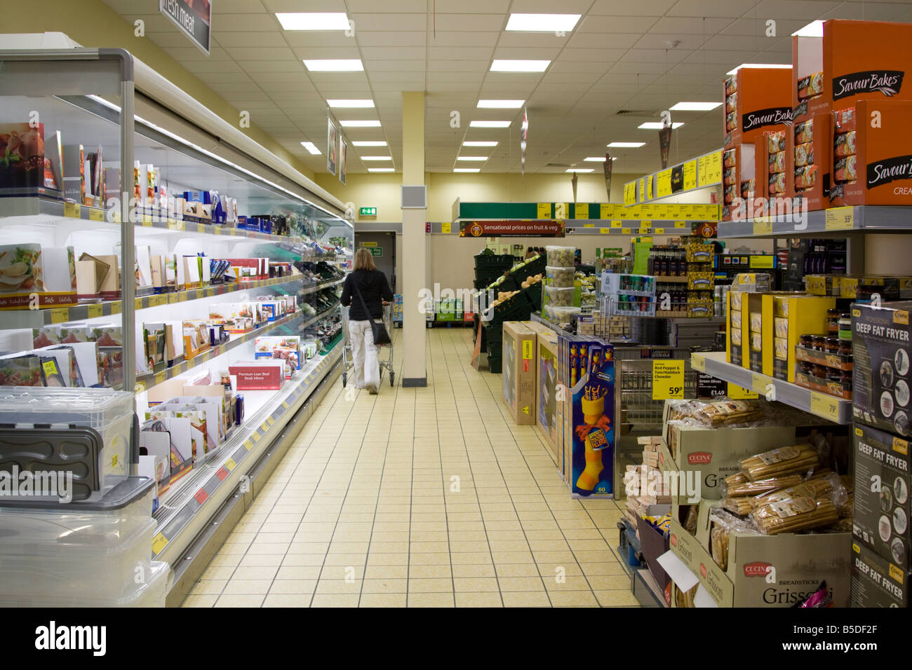 Aldi supermarket shelves hires stock photography and images Alamy