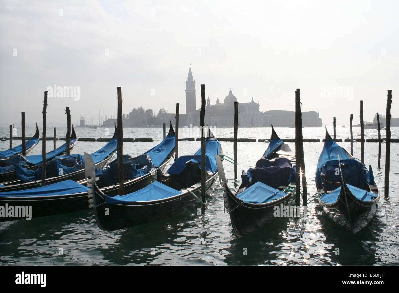 Gondolas with blue covers hi-res stock photography and images - Alamy