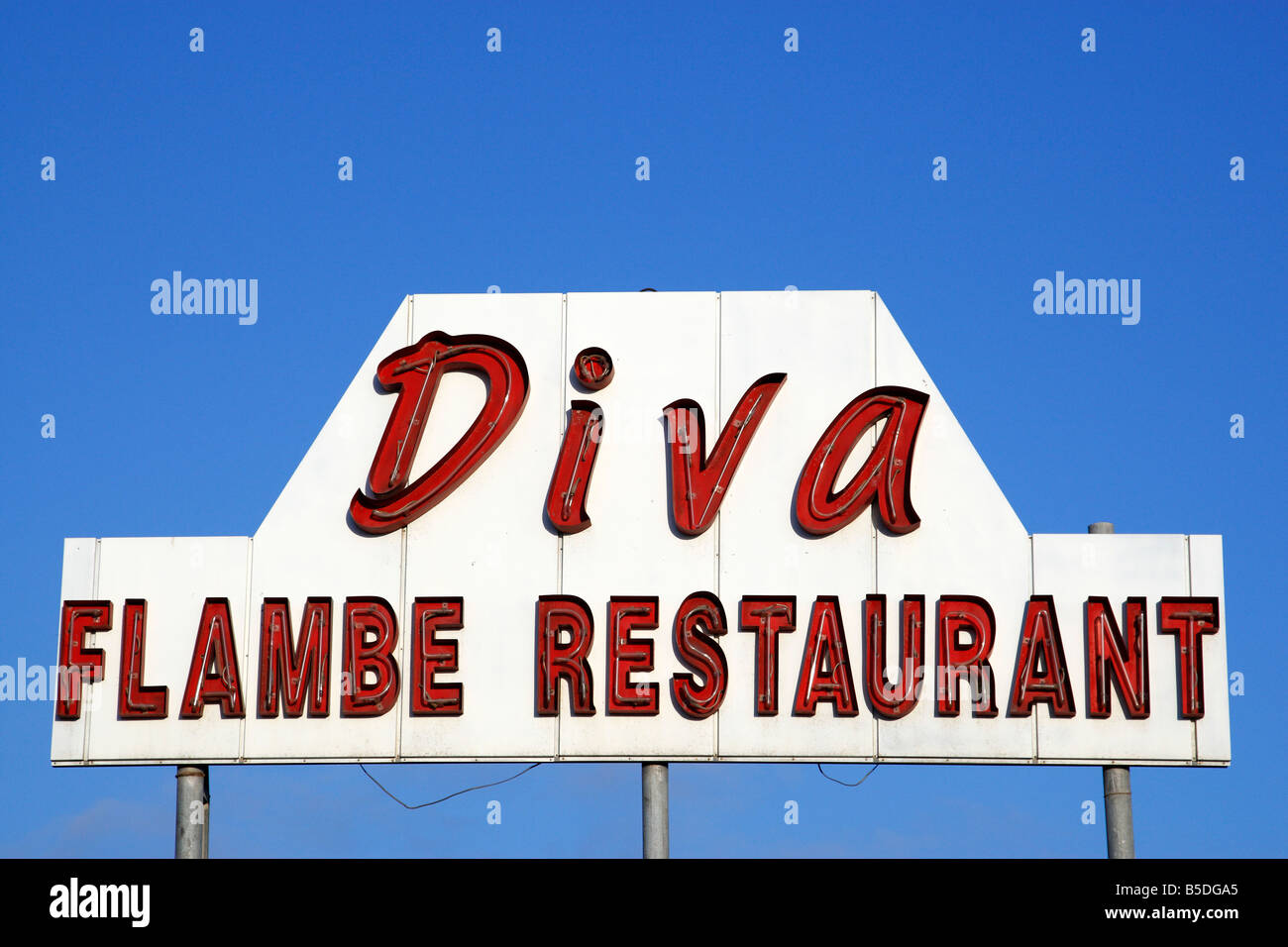 berolige Langt væk landdistrikterne diva flambe restaurant sign protaras cyprus mediterranean Stock Photo -  Alamy
