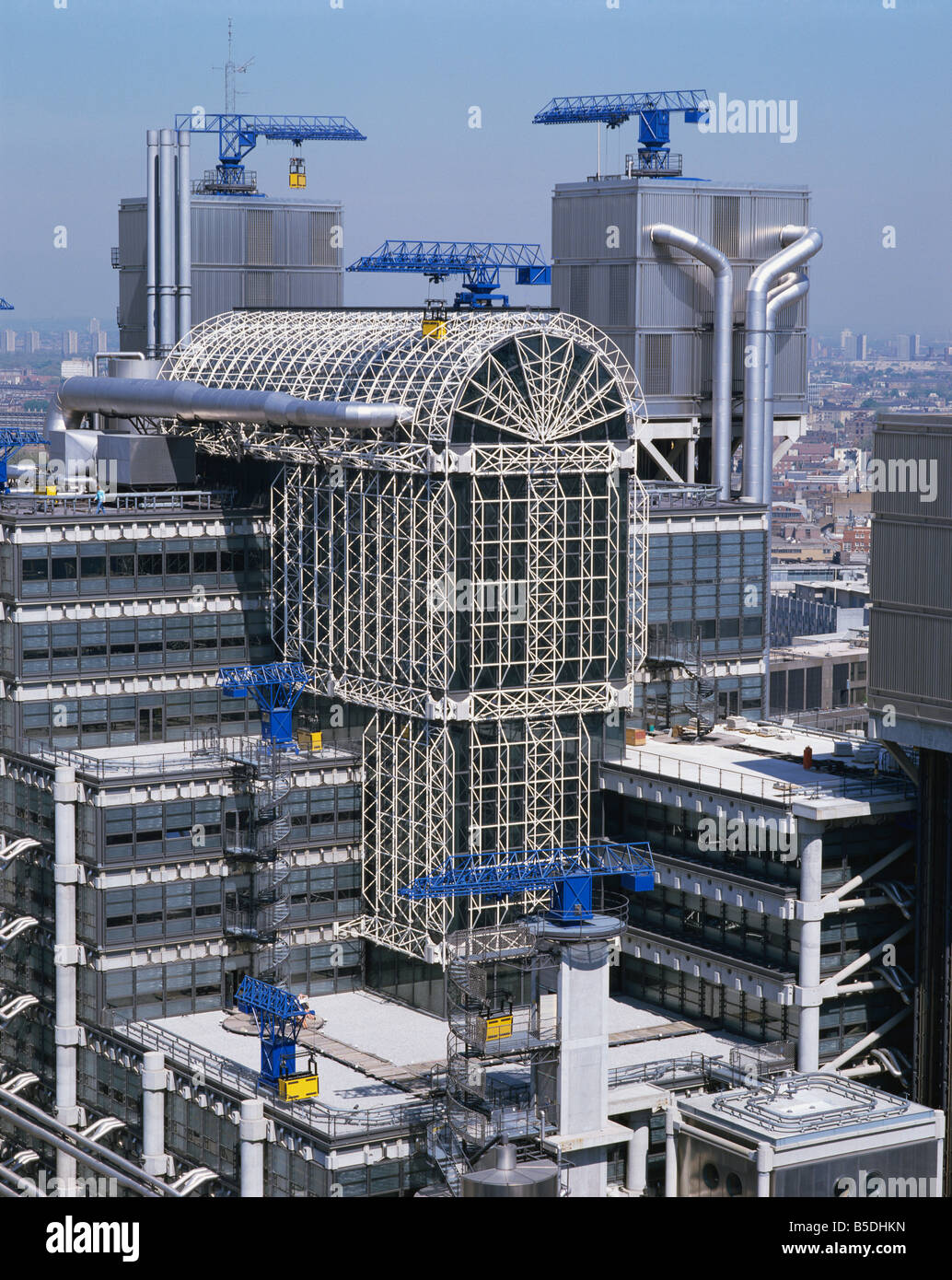 The Lloyds Building designed by Richard Rogers City of London London England UK W Rawlings Stock Photo