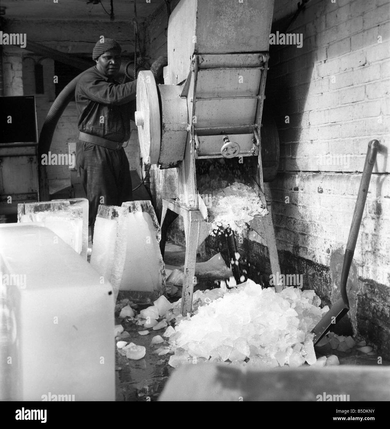 Ice factory Black and White Stock Photos & Images Alamy