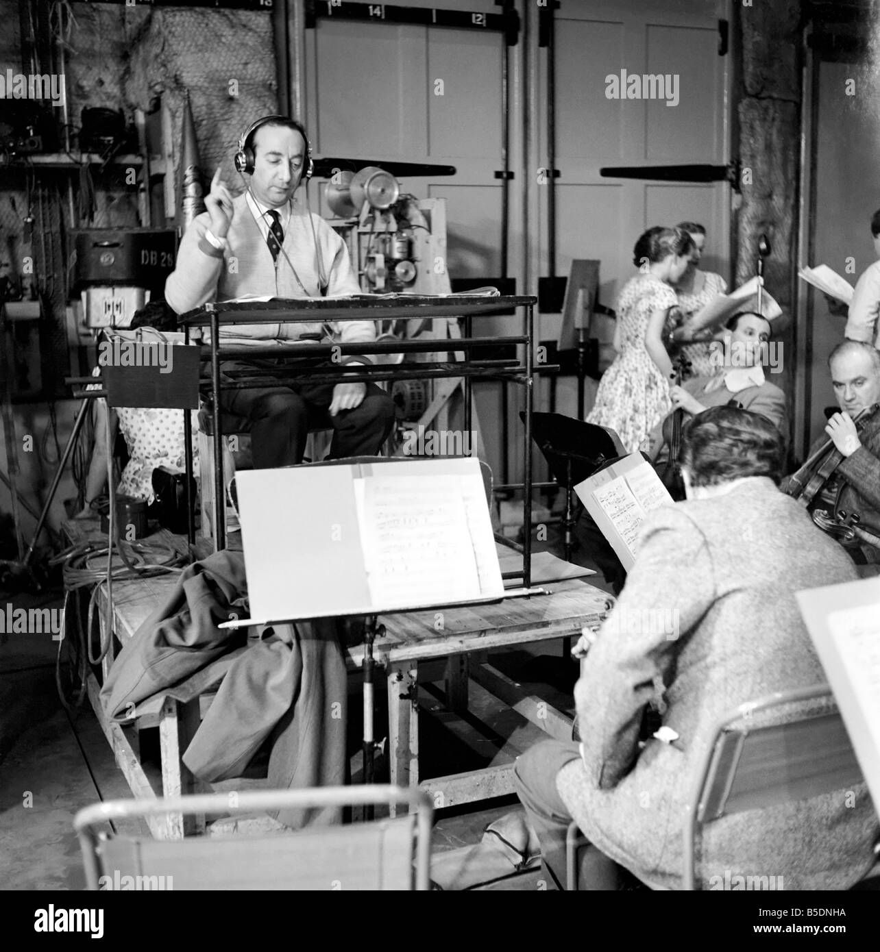 TV programmes "Off the Record". Behind the scene at the BBC programme