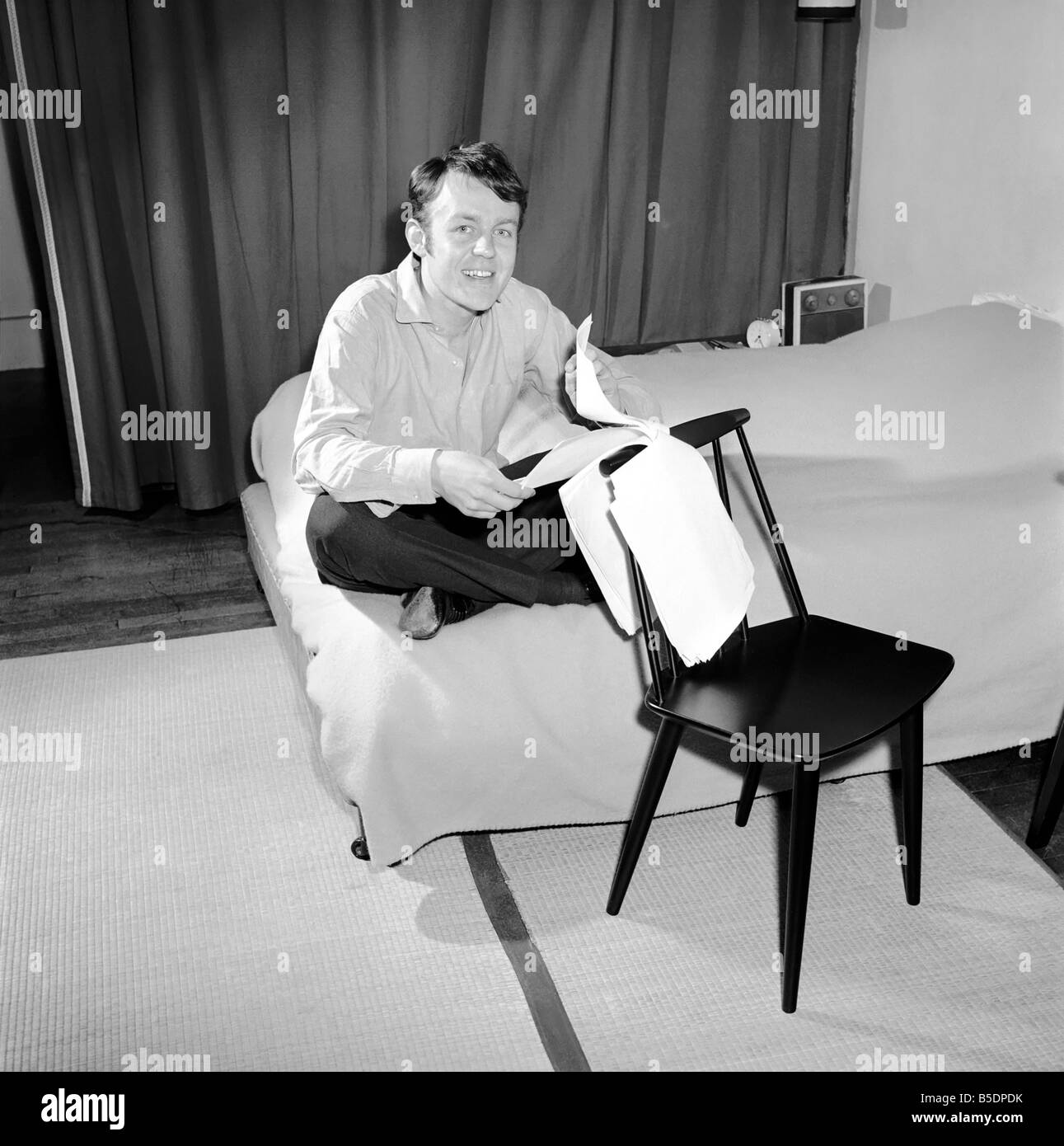 Champions actor William (Bill) Gaunt seen here at home. 1966 A972-003 ...