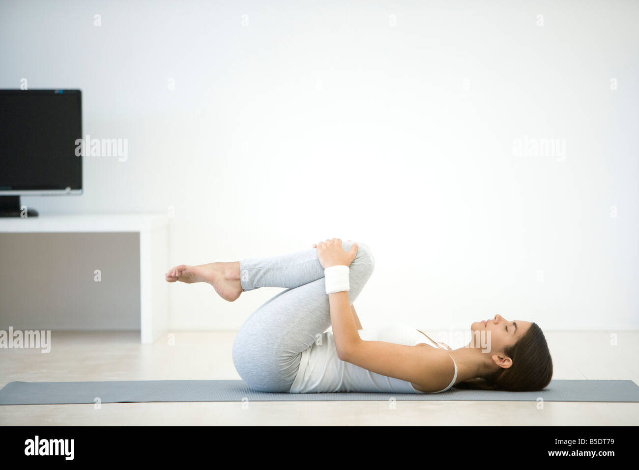 back pulls while lying on side back pulls while lying on side