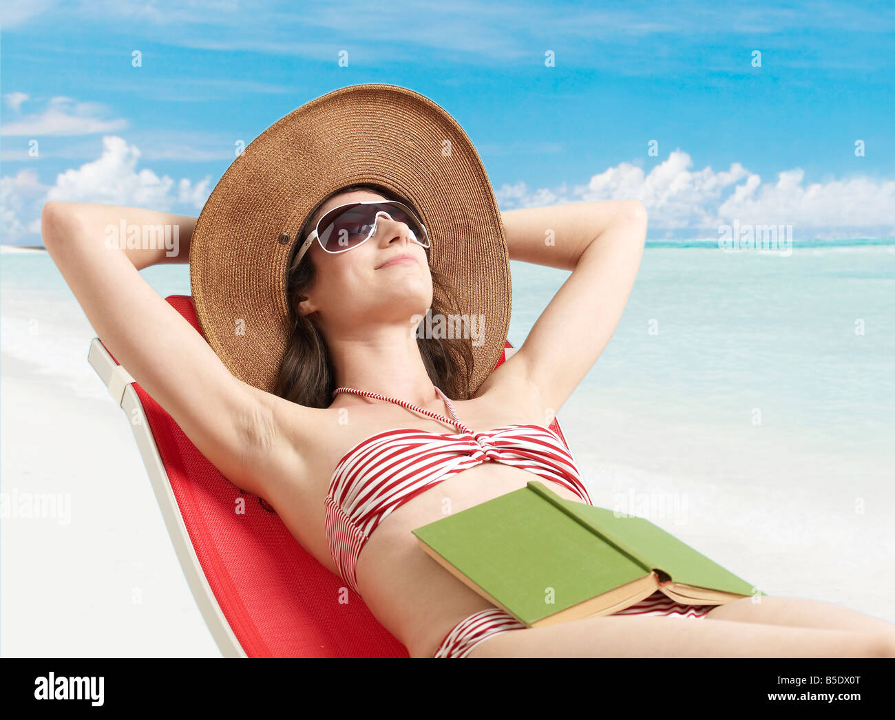 Hand On Stomach Bikini High Resolution Stock Photography And Images Alamy