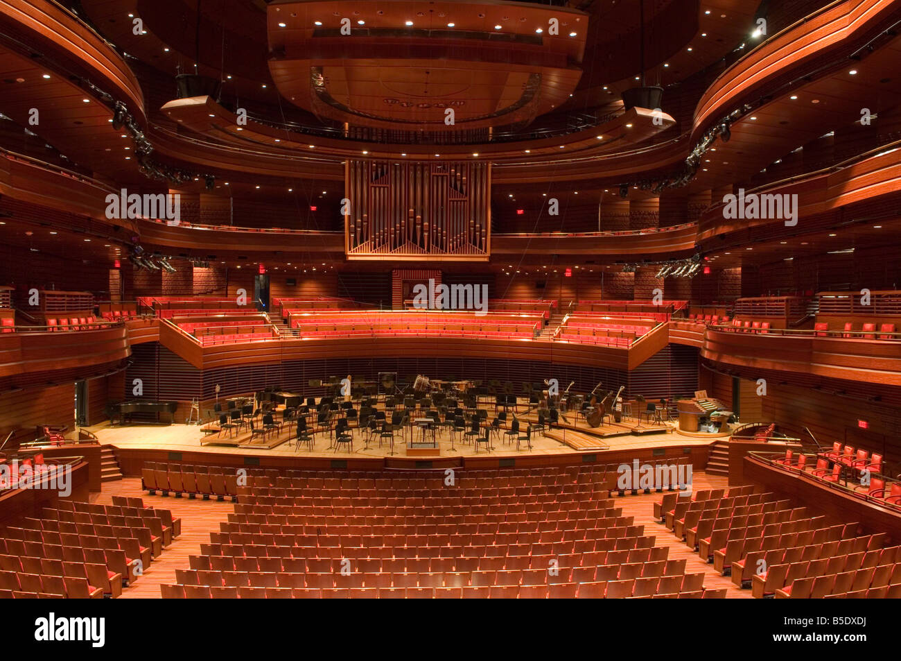 The Kimmel Center for the Performing Arts Academy of Music, architect