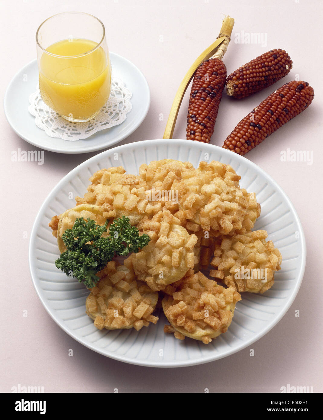 Indian lunchbox hi-res stock photography and images - Alamy
