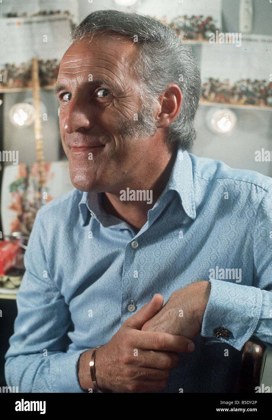 Bruce forsyth 1970s hi-res stock photography and images - Alamy