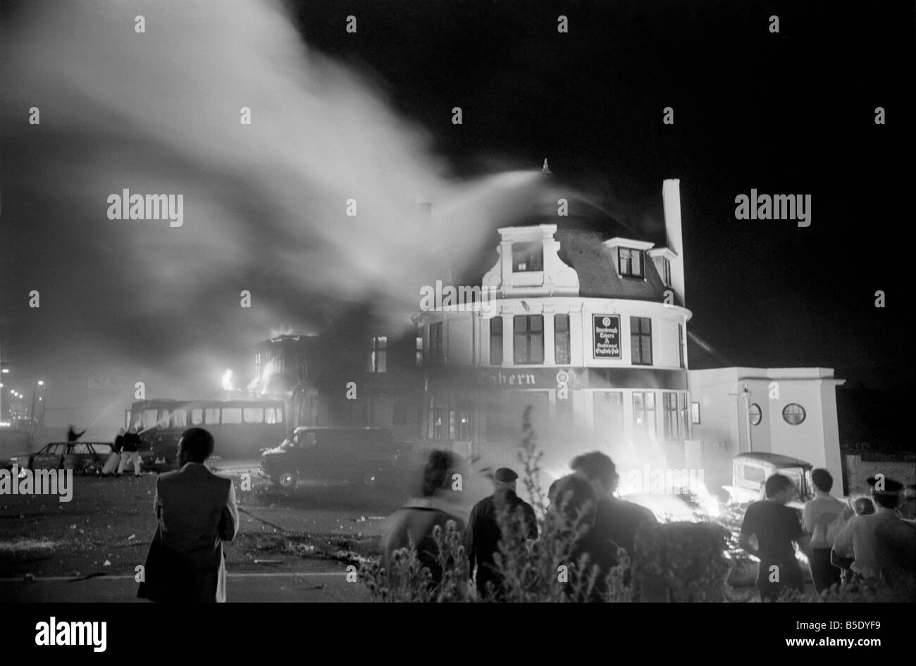 Southall Riots: London: Destruction: The Hambrough Tavern in Uxbridge Road, Southall burning fiercely last night after it had been set alight during clashes between Skinheads and Asian Youths. July 1981 81-03792a-001 Stock Photo