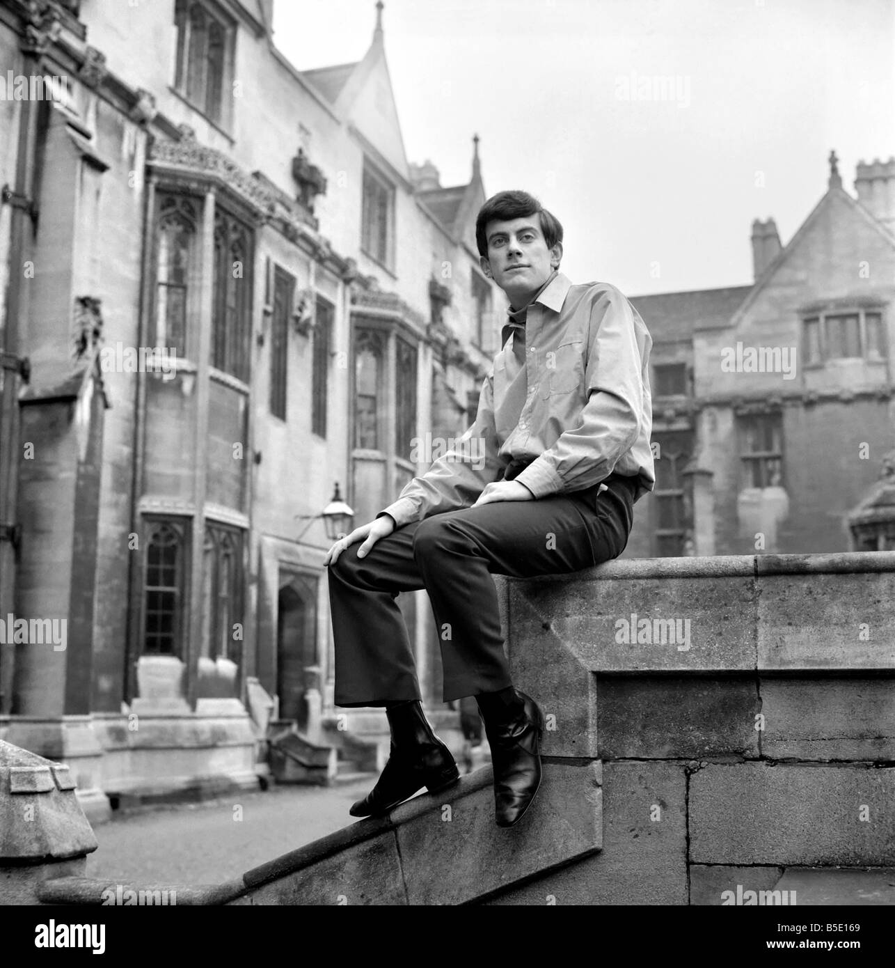 University college oxford 1960s Black and White Stock Photos & Images ...