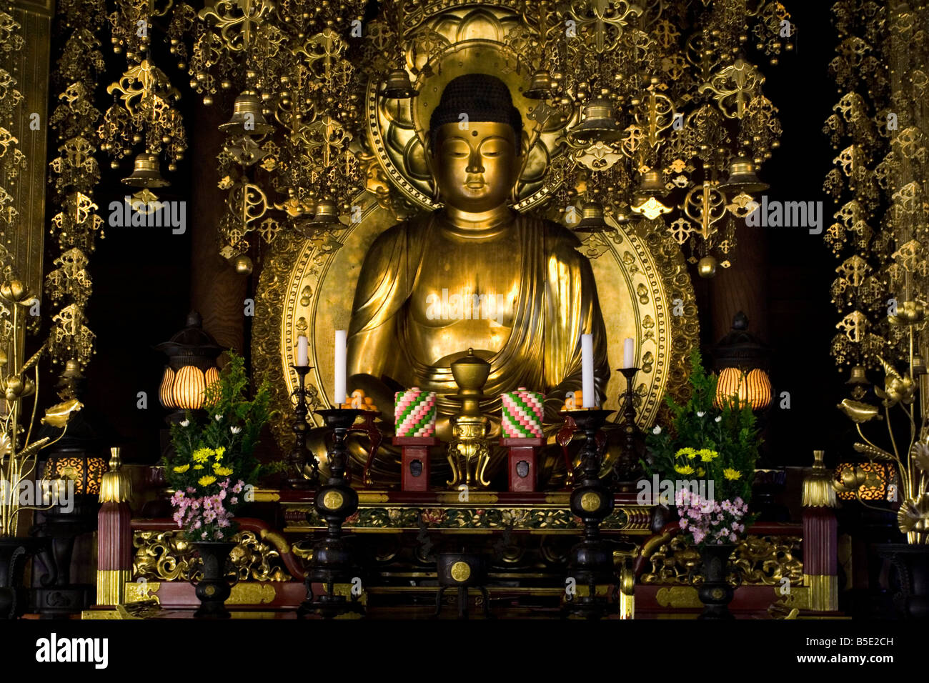The golden statue of the Amida Buddha in the Chionin Temple in the