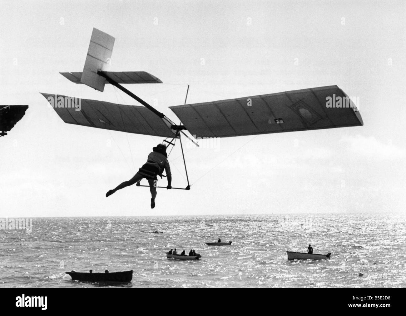 Flying machines hires stock photography and images Alamy