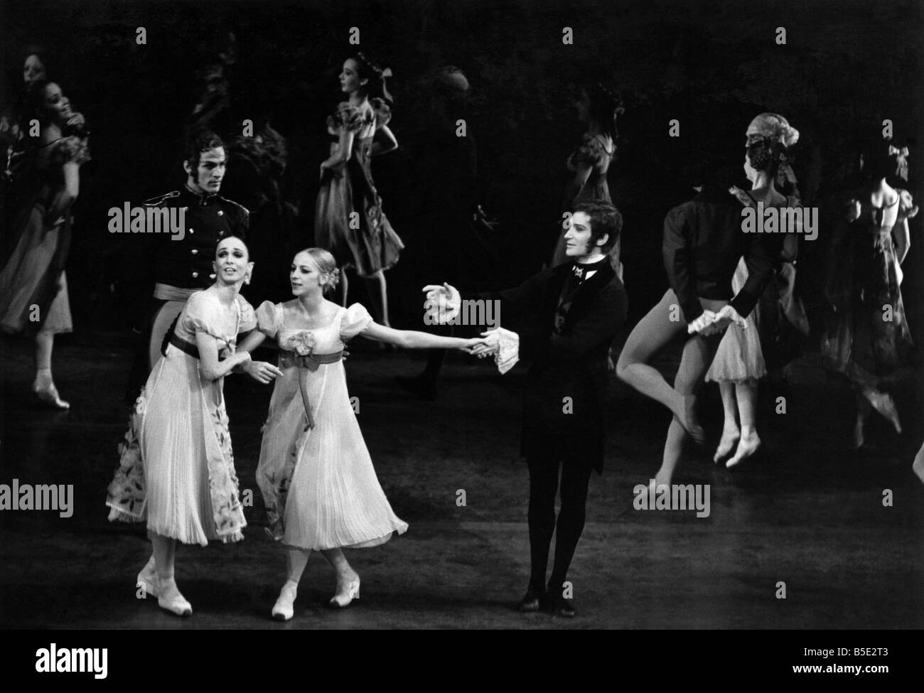 Marcia Haydee as Tatiana, Joyce Cuoco as Olga and Heinz Clauss (Onegin) in the Stuttgart Ballet production of John Cranko═s ball Stock Photo