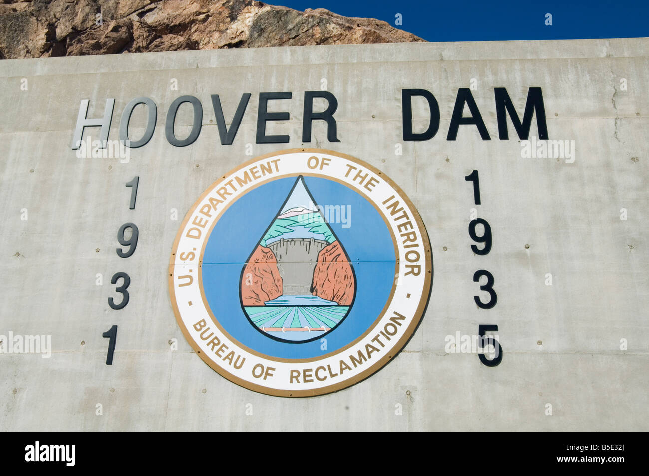Hoover Dam on the Colorado River forming the border between Arizona and Nevada, USA, North America Stock Photo
