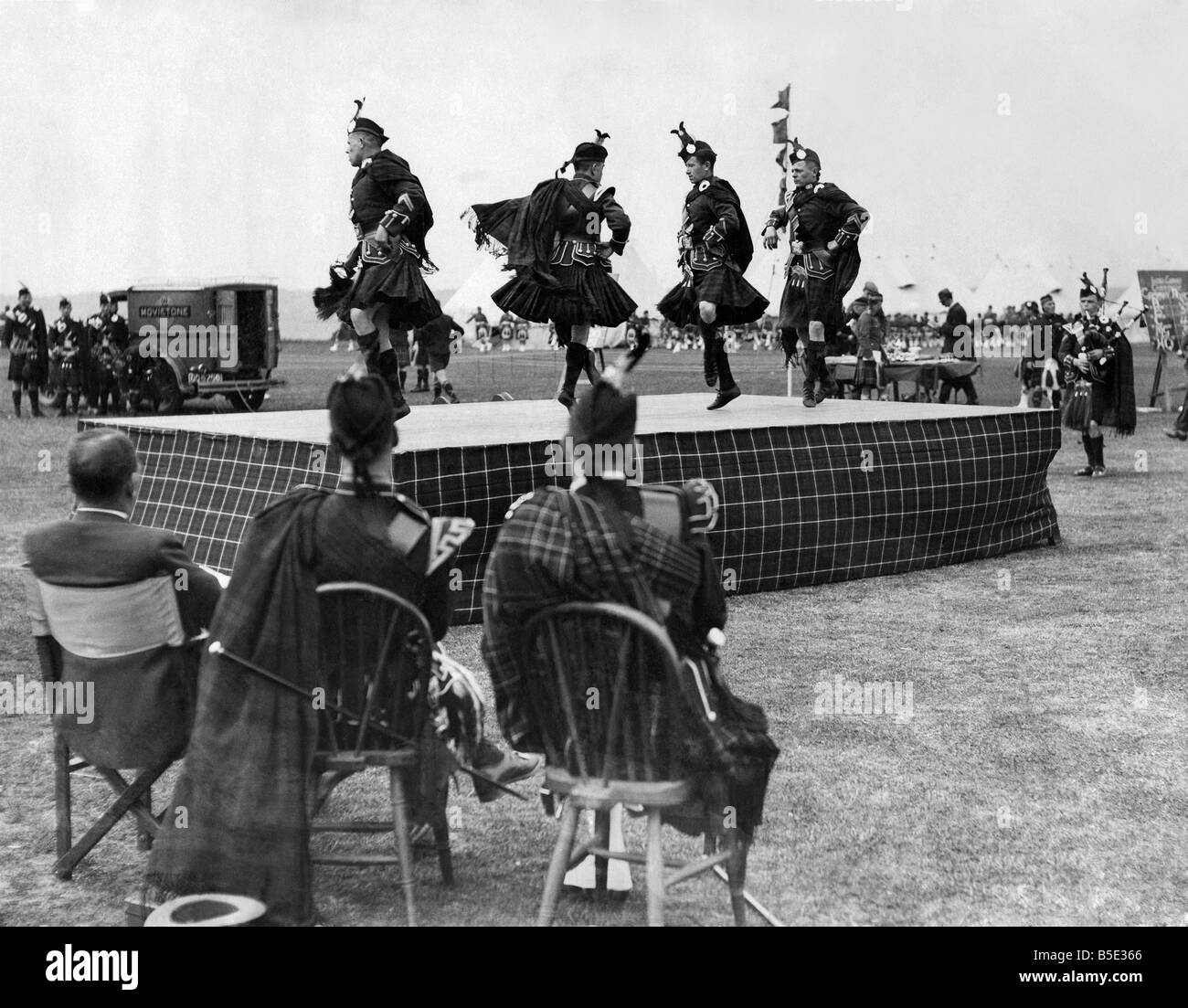 1st Battalion the Seaforth Highlanders. Seen here competing in the Foursome Reel competition at the Regimental highland games. The judges in foreground. June 1929 P001865 Stock Photo