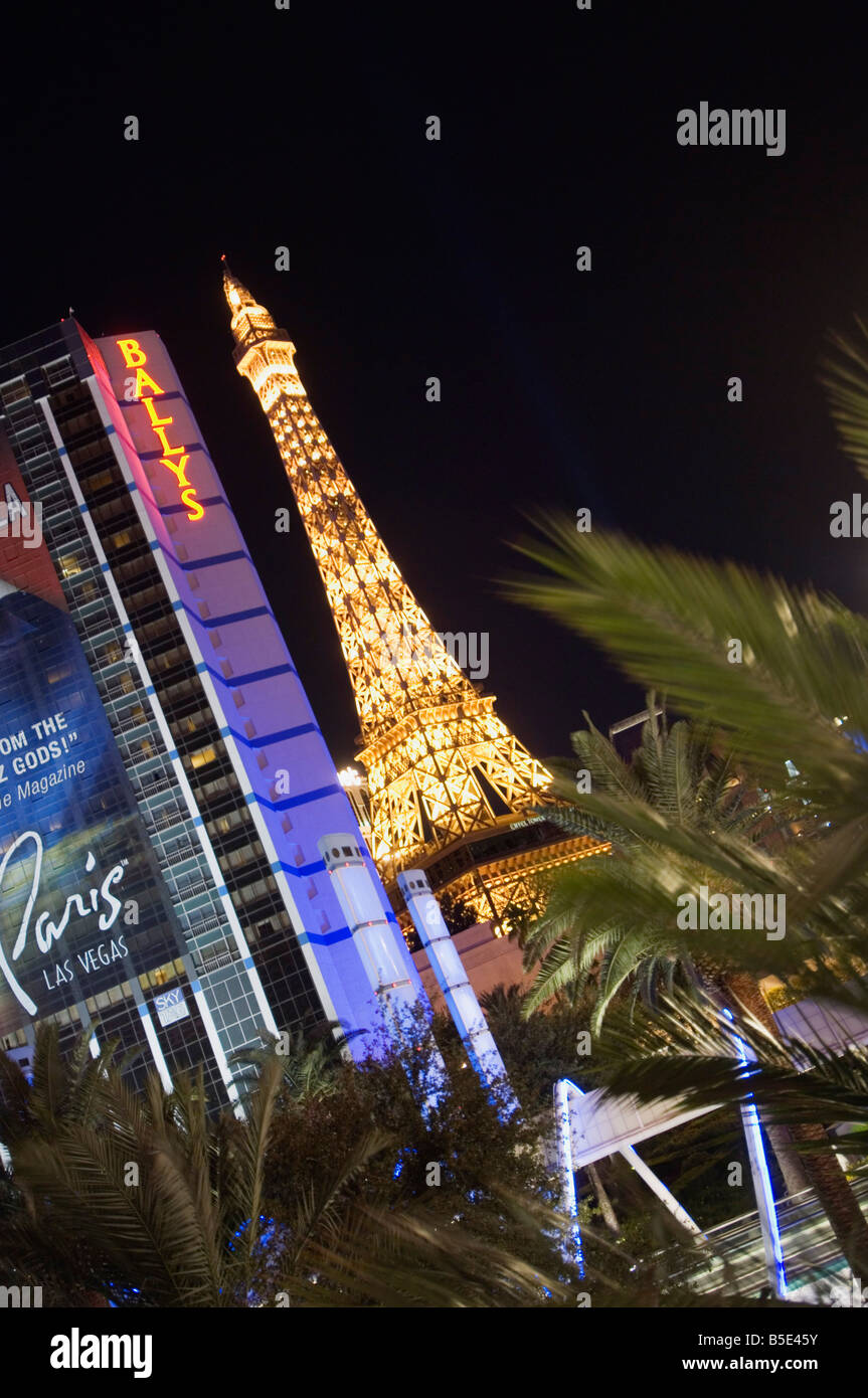 Mini Las Vegas >> The Strip Las Vegas Boulevard With The Mini Eiffel Tower Mini Las Vegas >> The Strip Las Vegas Boulevard With The Mini Eiffel Tower