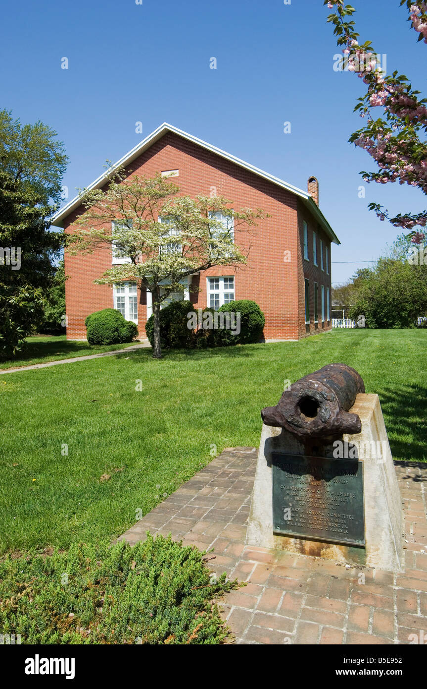 Masonic Lodge with old cannon, St. Michaels, Chesapeake Bay area, Maryland, USA, North America Stock Photo