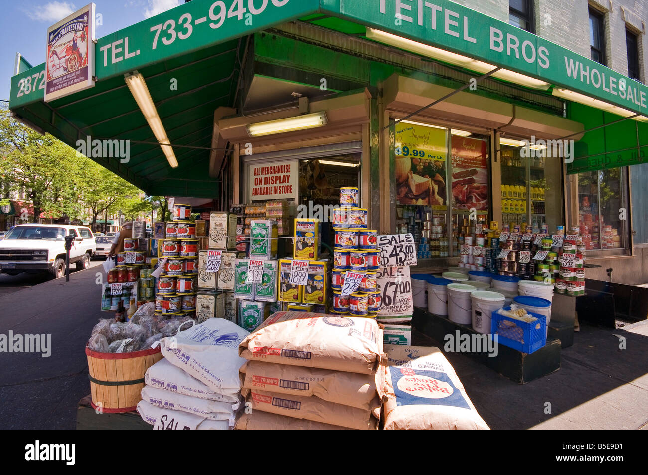 Food store on Arthur Avenue Little Italy The Bronx New York USA Stock